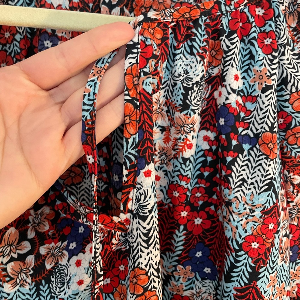 Flutter sleeve tie-neck boho short sleeved blouse - Picture 7 of 11